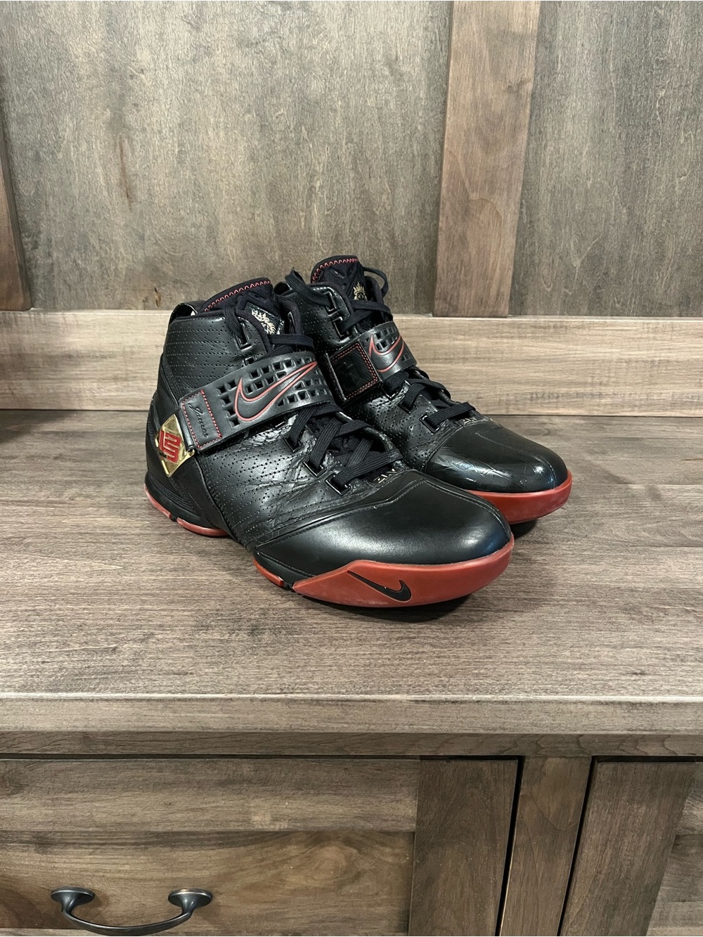 Nike Zoom LeBron 5s - Men’s Size 10